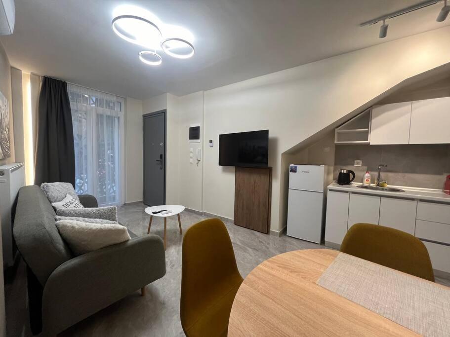 Odyssey Apt 1 Солун Екстериор снимка